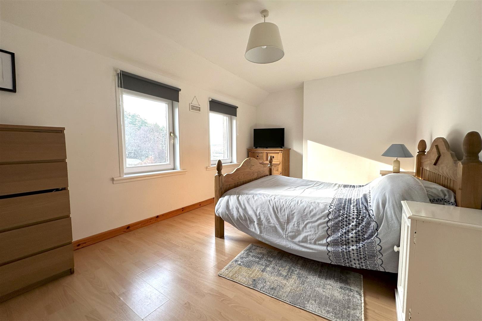 3 Davidson Terrace, Lairg, Sutherland IV27 4DF Monster Moves